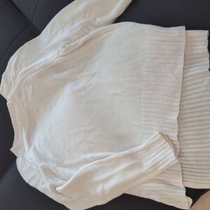 Old Navy women's sweater